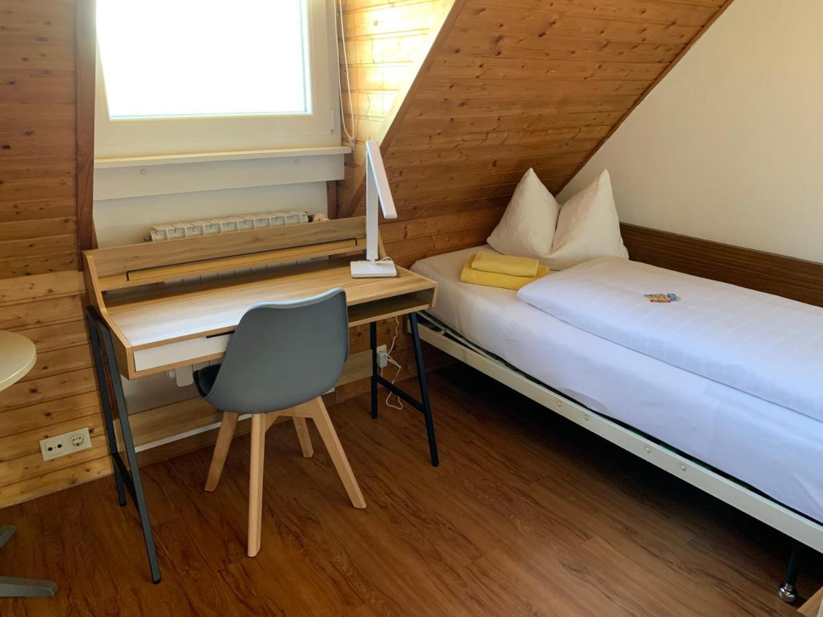 Gaestehaus An Der Rheinbruecke Altlussheim Luaran gambar